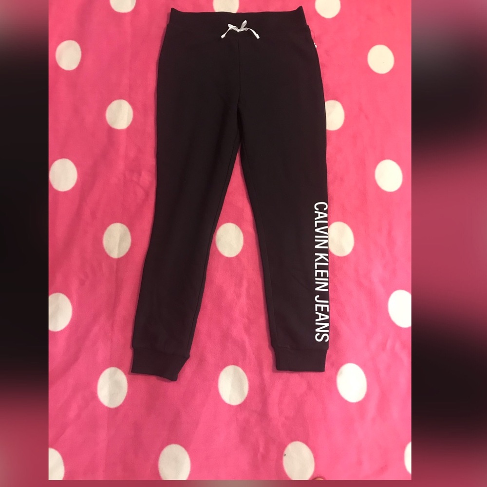 Girls Calvin Klein sweatpants - Picture 2 of 8